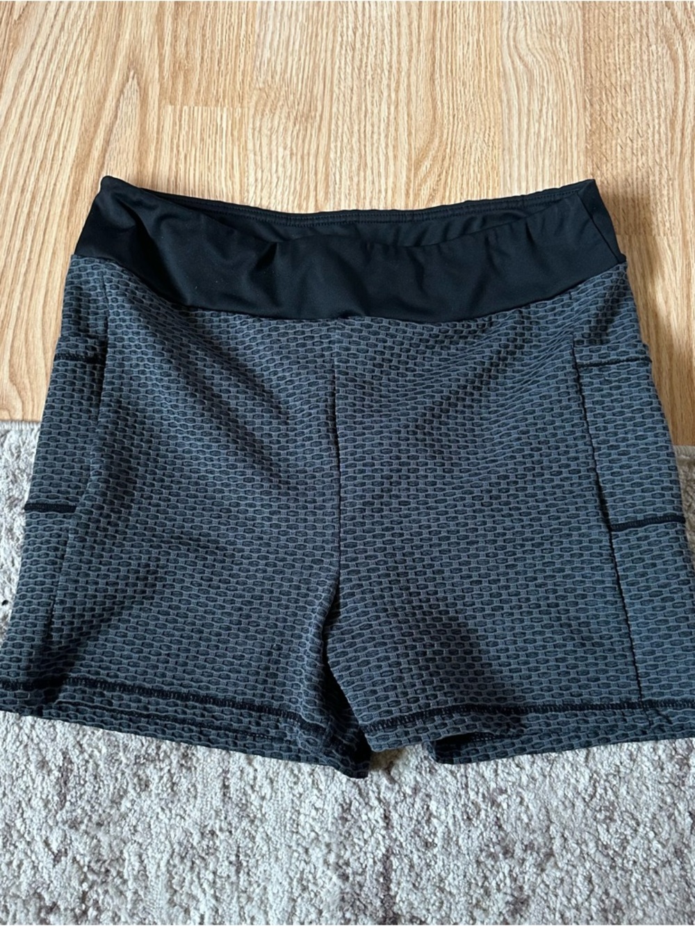 SHEIN Gray Scrunch Butt Textured High-Waist Bike Shorts